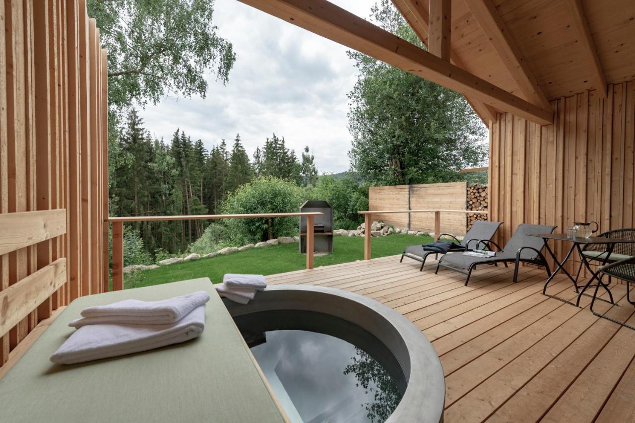 Forstgut - Premium Waldchalets Und Lodge Suiten Regen Exterior foto