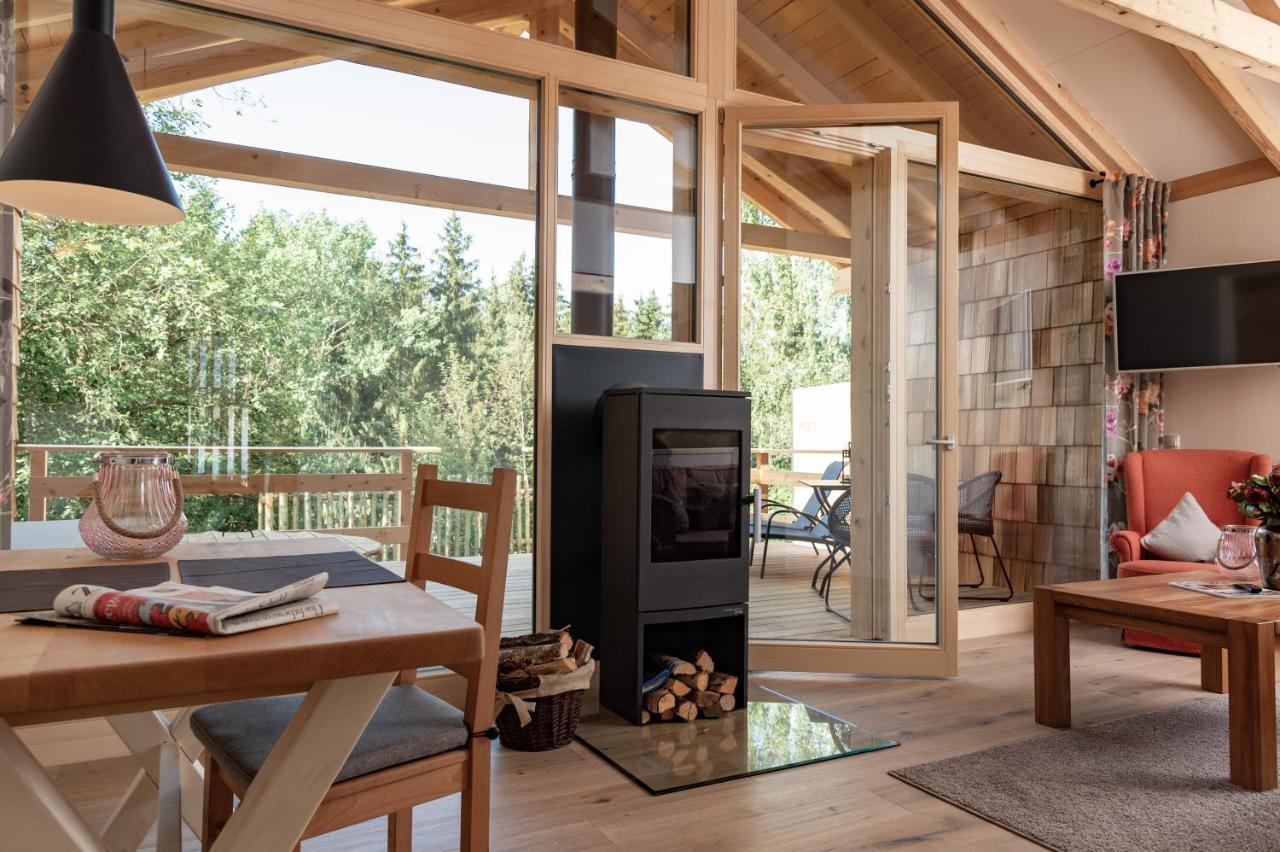 Forstgut - Premium Waldchalets Und Lodge Suiten Regen Exterior foto
