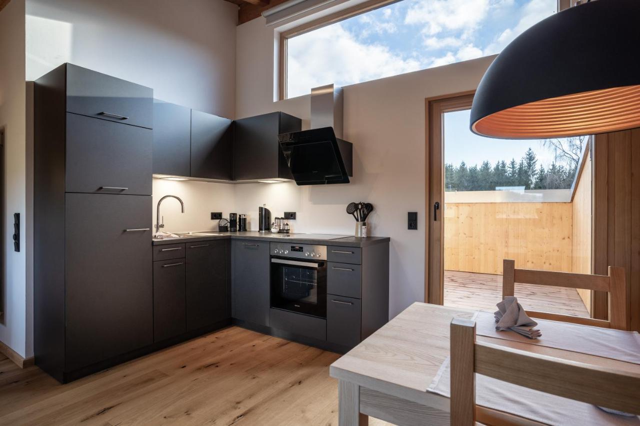 Forstgut - Premium Waldchalets Und Lodge Suiten Regen Exterior foto