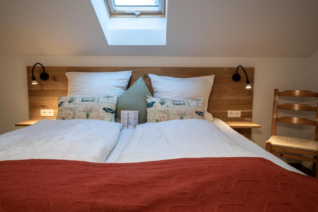 Forstgut - Premium Waldchalets Und Lodge Suiten Regen Exterior foto